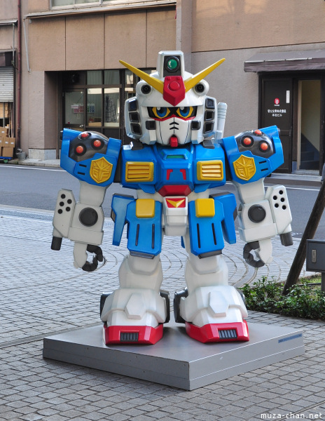 Gundam statue, Bandai's Headquarters Gundam statue, Bandai's Headquarters