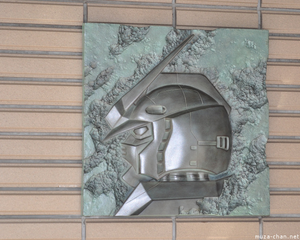 Gundam statue Kamiigusa