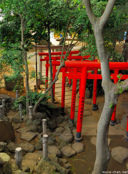 Hato Mori Hachiman Shrine Hato Mori Hachiman Shrine