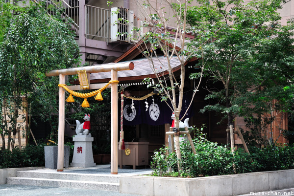 Inari Shrine near Suitengumae station Chuo Inari Shrine near Suitengumae station Chuo