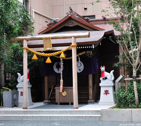 Inari Shrine near Suitengumae station Chuo Inari Shrine near Suitengumae station Chuo