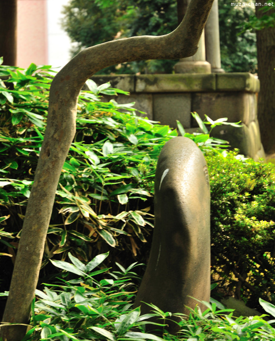 Mushizuka at Kan'ei-ji Temple Ueno Mushizuka at Kan'ei-ji Temple Ueno