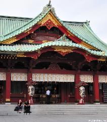 A Japan Photo per Day - Relaxing at Kanda Shrine