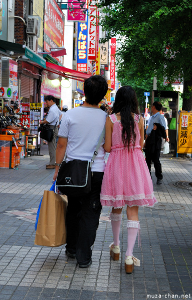 Shopping in Akihabara, Tokyo Shopping in Akihabara, Tokyo
