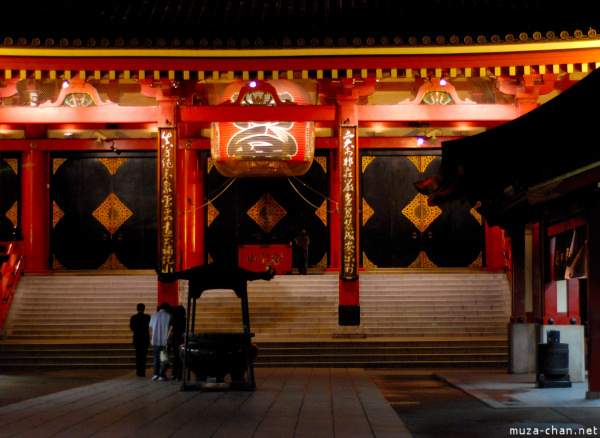 Main Hall at Senso-ji Temple Main Hall at Senso-ji Temple
