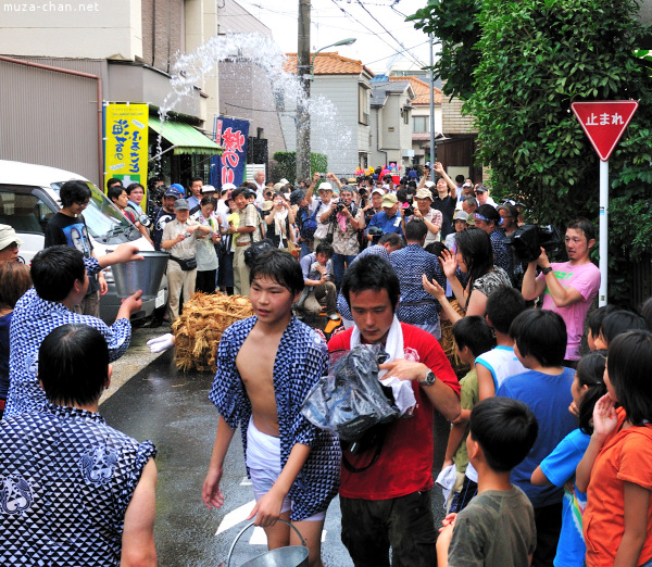 Mizudome-no-Mai (Rain-Stopping Dance) Gonshoji Temple