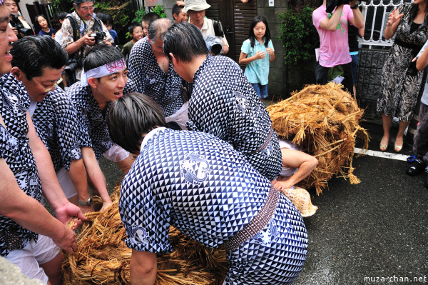 Mizudome-no-Mai (Rain-Stopping Dance) Gonshoji Temple