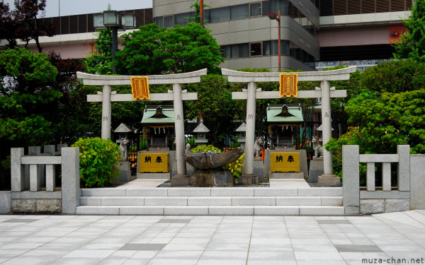 Shinto Shrine from Ryogoku Kokugikan Shinto Shrine from Ryogoku Kokugikan