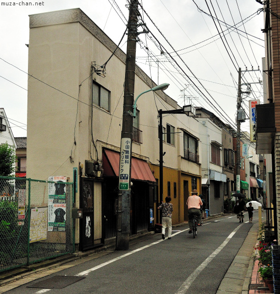 Building near Setagaya Station Building near Setagaya Station