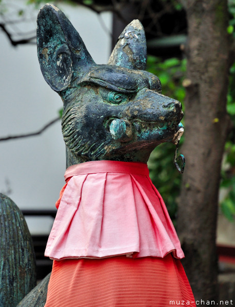 Kitsune Guardian, Kanda Myojin Suehiro Inari Shrine