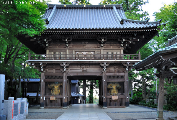 Takaosan Yakuoin Yukiji Temple, Shitenno-mon Gate, Takao, Tokyo Takaosan Yakuoin Yukiji Temple, Shitenno-mon Gate, Takao, Tokyo