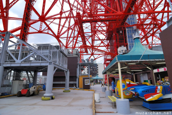 Tokyo Tower, Amusement Park Roof Garden, Minato, Tokyo Tokyo Tower, Amusement Park Roof Garden, Minato, Tokyo