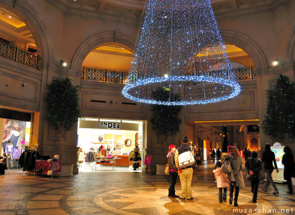 Venus Fort Winter Illumination, Odaiba, Tokyo Venus Fort Winter Illumination, Odaiba, Tokyo