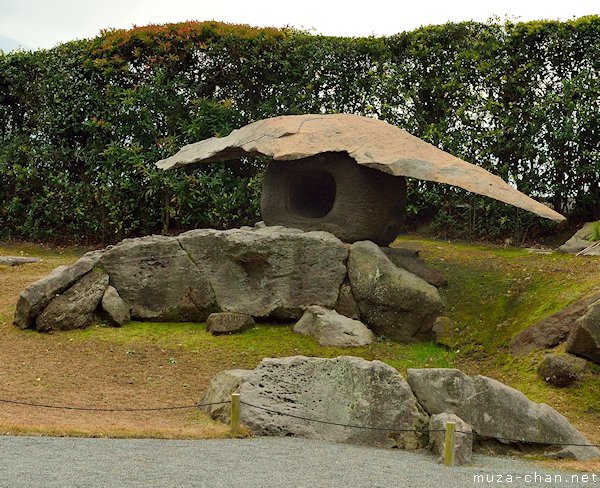 Stone lantern, Sengan-en, Kagoshima Stone lantern, Sengan-en, Kagoshima