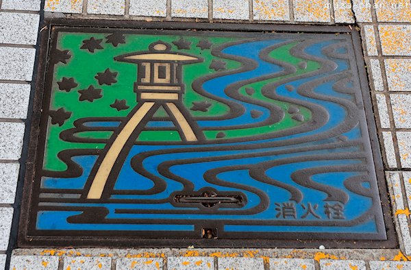 Kotoji lantern Manhole Cover, Kanazawa Kotoji lantern Manhole Cover, Kanazawa