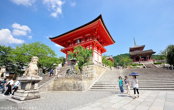 Nio-mon Gate, Sai-mon Gate, Kiyomizu-dera, Kyoto Nio-mon Gate, Sai-mon Gate, Kiyomizu-dera, Kyoto