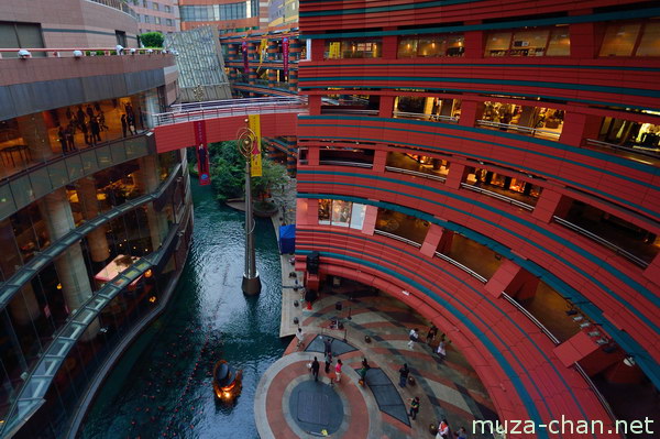Canal City Hakata, Fukuoka Canal City Hakata, Fukuoka