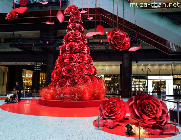Red Rose Blossom Christmas Tree, Grand Front Osaka, Osaka Red Rose Blossom Christmas Tree, Grand Front Osaka, Osaka