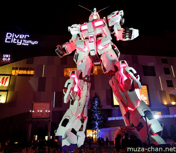 Life-size Statue RX-0 Unicorn Gundam, DiverCity Life-size Statue RX-0 Unicorn Gundam, DiverCity
