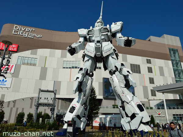 Life-size Statue RX-0 Unicorn Gundam, DiverCity Life-size Statue RX-0 Unicorn Gundam, DiverCity