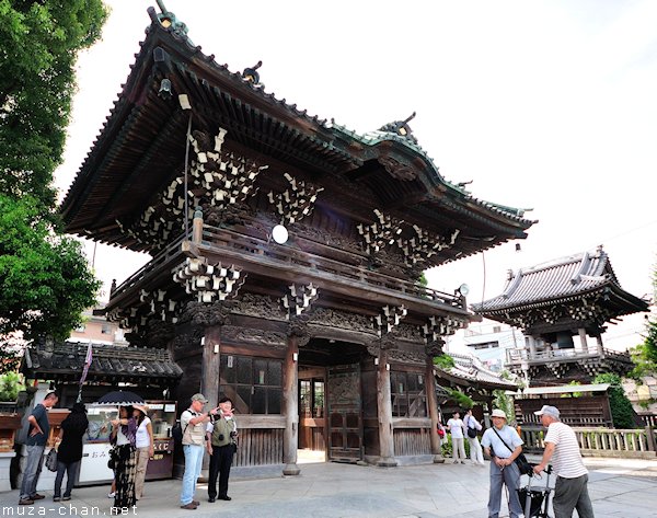 Nitenmon Gate, Shibamata Taishakuten, Katsushika, Tokyo Nitenmon Gate, Shibamata Taishakuten, Katsushika, Tokyo
