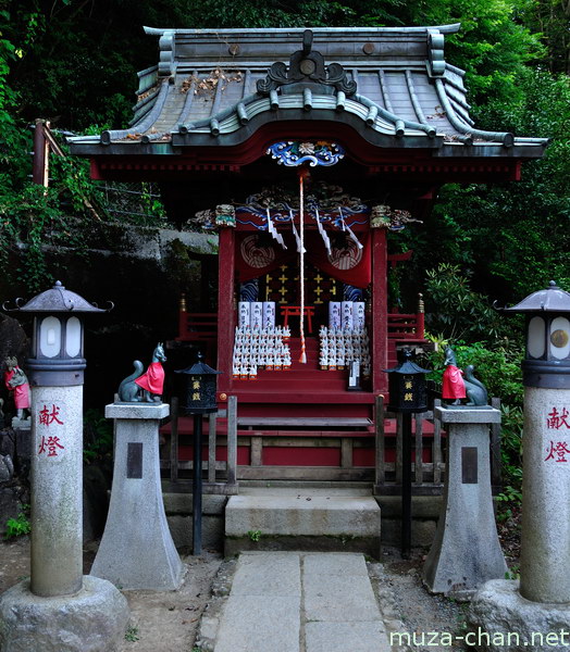 Takao-san Yakuoin Yuki-ji Temple, Main Hall, Takao, Tokyo Takao-san Yakuoin Yuki-ji Temple, Takao, Tokyo