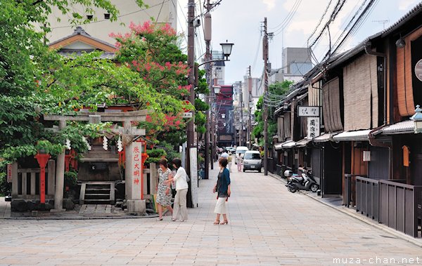 Tatsumi Shrine, Gion, Kyoto Tatsumi Shrine, Gion, Kyoto