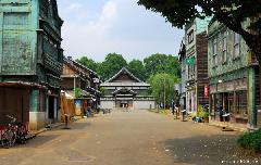 Shitamachi-Naka Street