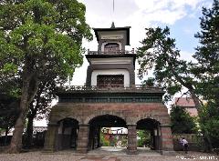 Unusual Architecture in Japan - the Dutch gate