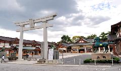 The torii that survived the atomic bomb