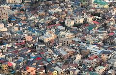 Tokyo's little houses, a bird's-eye view
