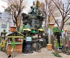 Kannon statue, Great Kanto Earthquake monument