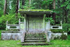 Saved from old earthquakes, Kyu-okusha Gate