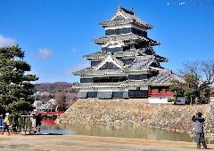 Tsukimi turret, how to see the moon three times