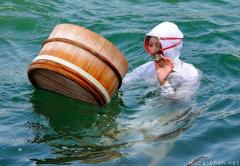 Ama women diver