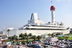 Tokyo Architecture - Fune no Kagakukan, the ship shaped building