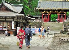 Traditional Japan, Yukata couple in Nikko
