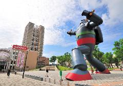 Kobe Tetsujin Statue