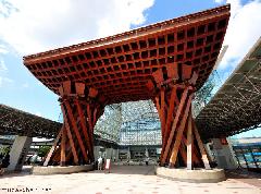 Tsuzumimon, the spectacular gate from Kanazawa