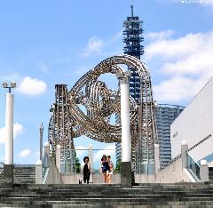 Queen's Square Stairs