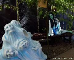The youkai of Fukusaki, Yuki-onna bench